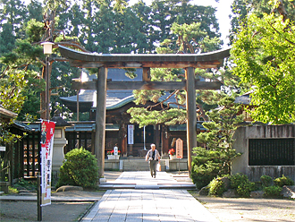 上杉神社　本殿